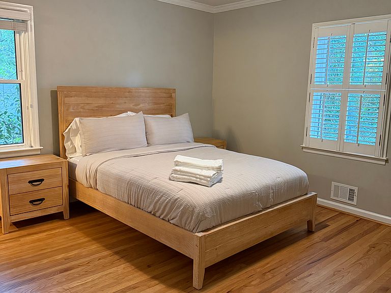 Chamblee bedroom